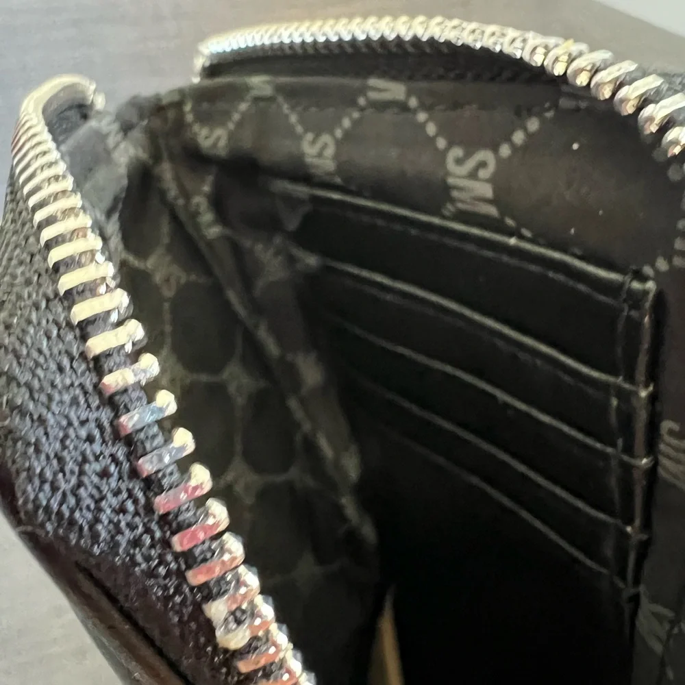 NWT STEVE MADDEN QUILTED PHONE CASE WALLET ON LANYARD - Picture 5 of 7